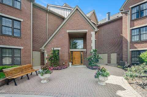 36 Pointe Park Place, Grosse Pointe Park, MI 48230
