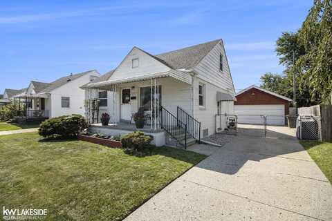26733 Groveland, Roseville, MI 48066
