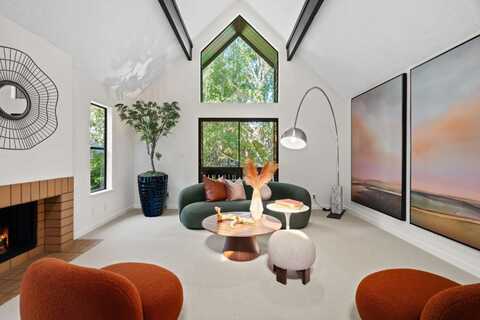 4132 Thain WAY, PALO ALTO, CA 94306