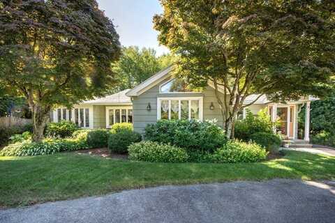 9 Dennis Circle, Randolph, MA 02368
