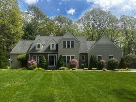 12 Cranberry Circle, Stow, MA 01775