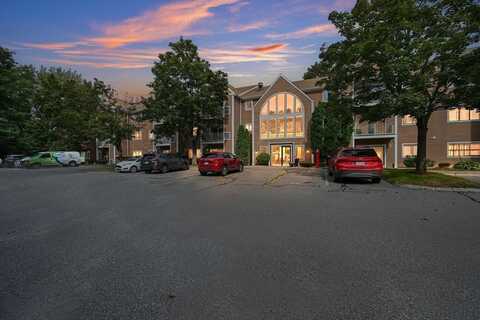 36 Steeplechase Ct, Haverhill, MA 01832