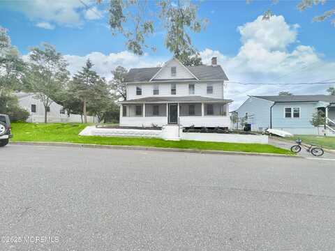 113 Jaynes Avenue, Island Heights, NJ 08732
