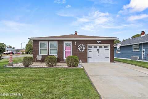 156 Guadeloupe Drive, Toms River, NJ 08757
