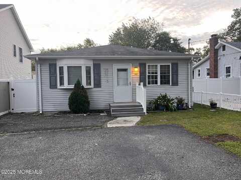 516 Harvey Avenue, Brick, NJ 08723