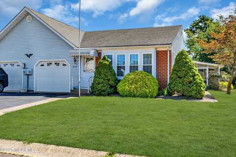 48 B Auburn Street, Whiting, NJ 08759