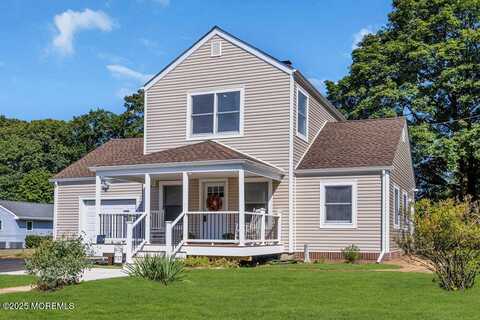 717 Holmdel Road, Holmdel, NJ 07733