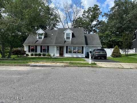 31 Alden Terrace, Howell, NJ 07731