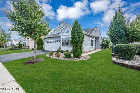 12 Medici Drive, Franklin, NJ 08873
