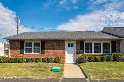 11 Louisiana Drive, Matawan, NJ 07747