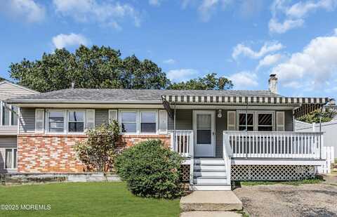 531 Oak Terrace, Point Pleasant Boro, NJ 08742