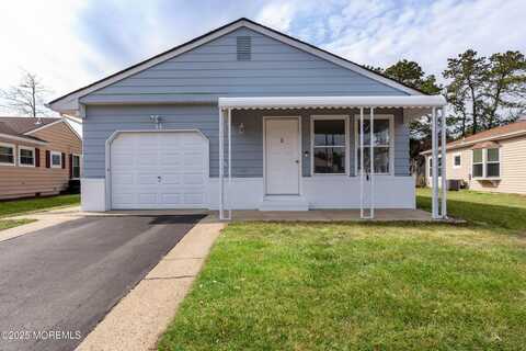 11 La Terraza Drive, Toms River, NJ 08757