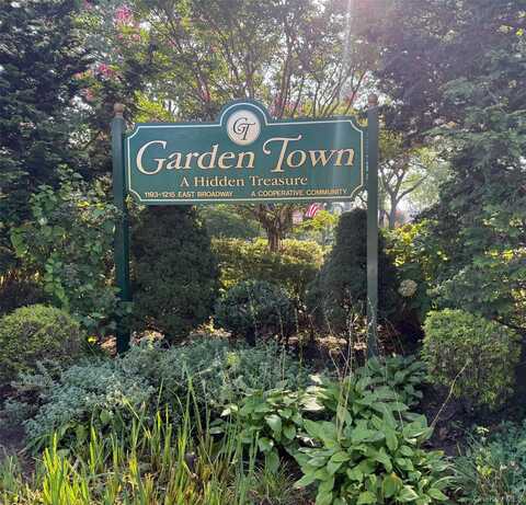 1211 E Broadway, Hewlett, NY 11557