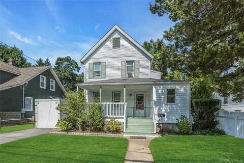 66 Tooker Avenue, Oyster Bay, NY 11771