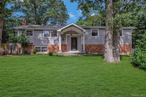 27 Upper Sheep Pasture Road, East Setauket, NY 11733