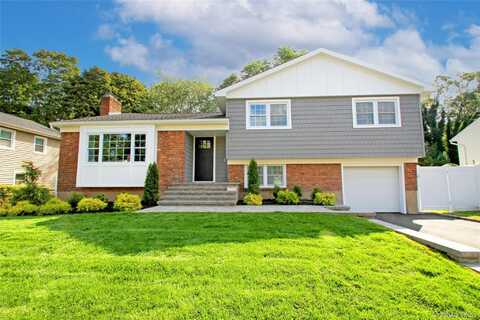 16 Eleanor Road, Plainview, NY 11803