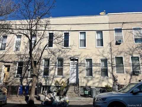 60-17 54th Street, Maspeth, NY 11378