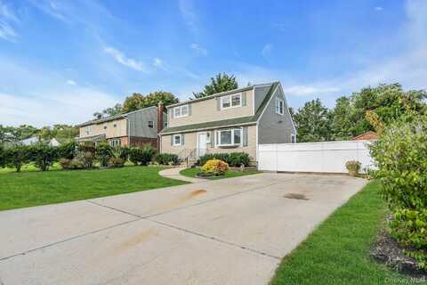 51 Arbor Lane, Centereach, NY 11720