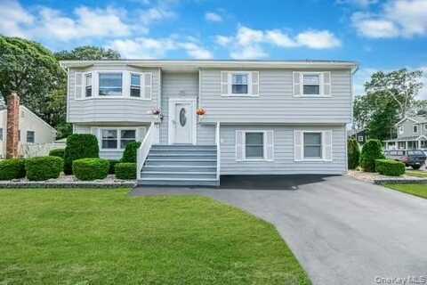 12 Parr Drive, Ronkonkoma, NY 11779