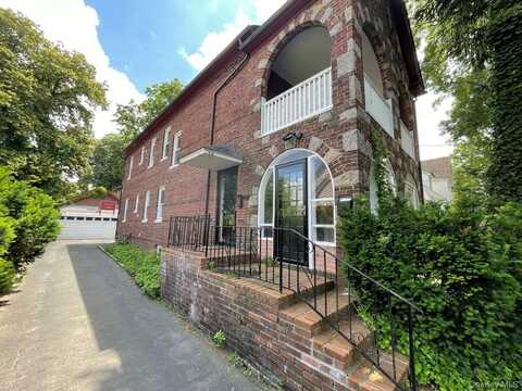 15 Prospect Street, Great Neck, NY 11021