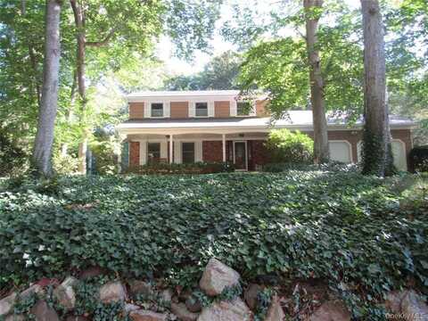 2622 Roanoke Avenue, Riverhead, NY 11901