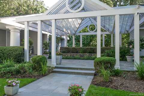 48 Morgan Drive, Old Westbury, NY 11568