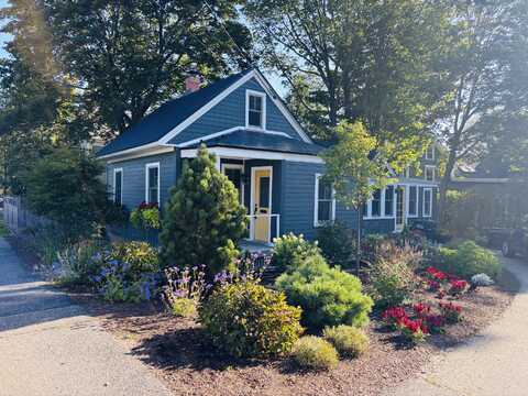 22 West Elm Street, Yarmouth, ME 04096