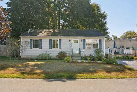 32 Robinson Street, South Portland, ME 04106