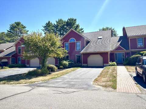 43 Estates Drive, Manchester, ME 04351