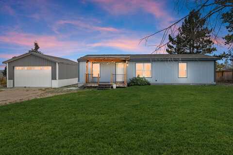 4272 S Cougar Lane, Stevensville, MT 59870