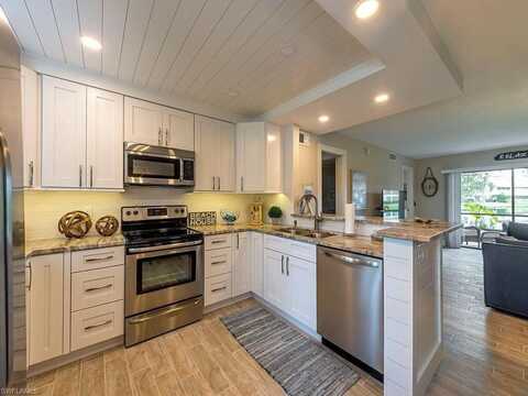 900 Misty Pines, NAPLES, FL 34105
