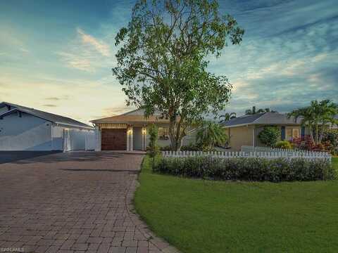637 103rd, NAPLES, FL 34108