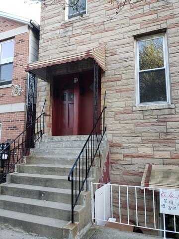 231 W 23rd Street W, Chicago, IL 60616