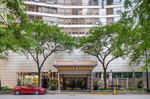 110 E Delaware Place, Chicago, IL 60611