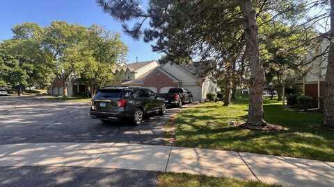 1301 Timberwood Court, Schaumburg, IL 60193