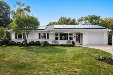 6 S Sycamore Lane, North Aurora, IL 60542