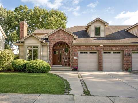 841 Rogers Street, Downers Grove, IL 60515