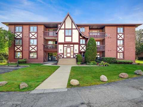 10522 Palos Place, Palos Hills, IL 60465