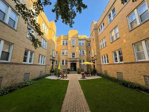 1336 W Estes Avenue, Chicago, IL 60626