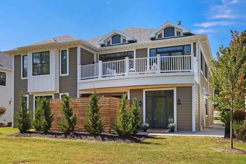 565 Mill Street, Fontana, WI 53125