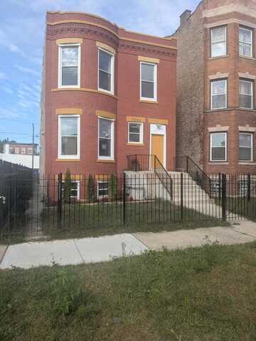 7052 S NORMAL Boulevard, Chicago, IL 60621