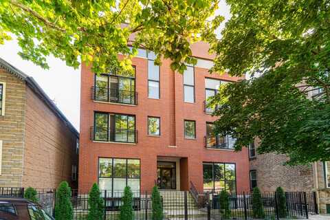 1653 W Huron Street, Chicago, IL 60622