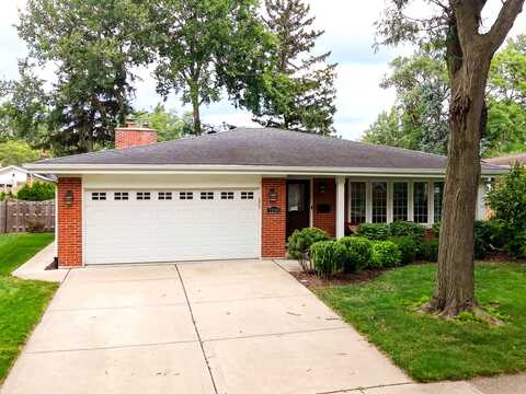 2200 Walnut Street, Park Ridge, IL 60068