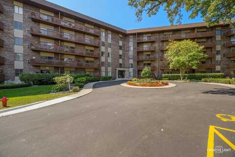 120 Lakeview Drive, Bloomingdale, IL 60108