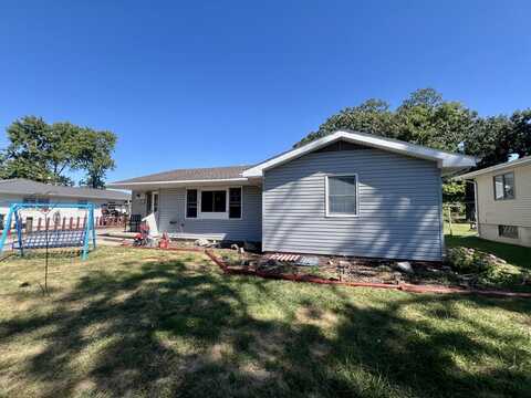 210 N Kentucky Street, Atwood, IL 61913