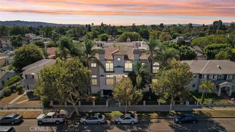 5635 Woodman Avenue, Valley Glen, CA 91401