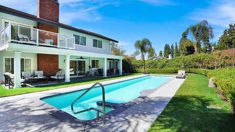 562 S Covered Wagon Trail, Anaheim Hills, CA 92807