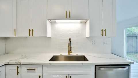 7909 Primrose, Highland, CA 92346