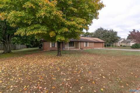 313 Red Oak Road, Madison, AL 35758