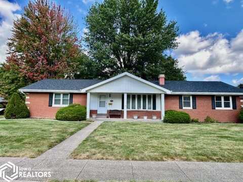 2906 CATHMAR Street, Burlington, IA 52601